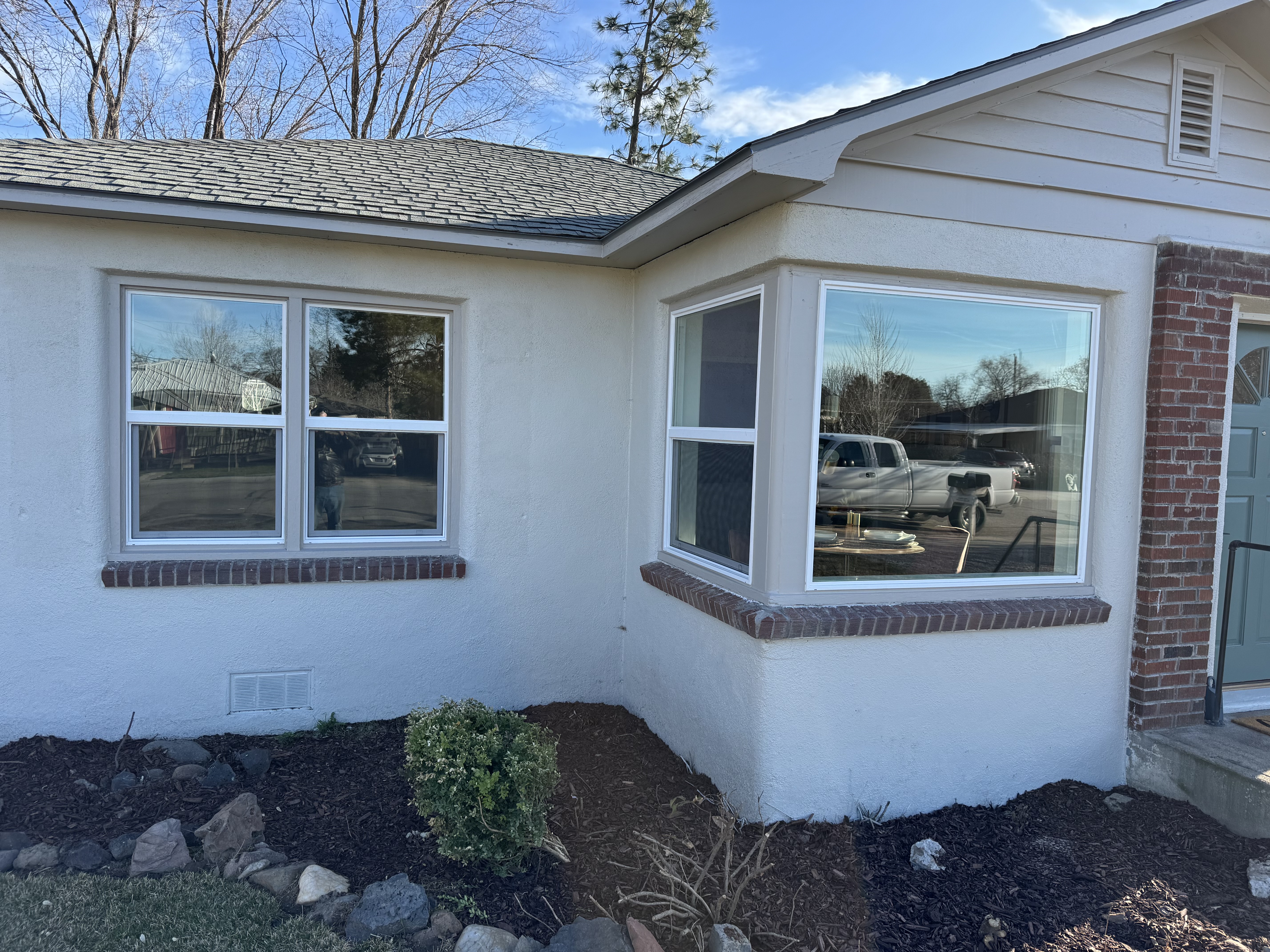 Window replacement project